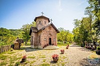 Храм Сретења Господњег Сунчана река