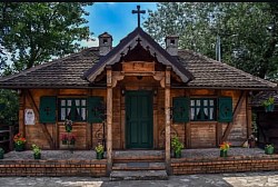Црква етно село Сунчана река