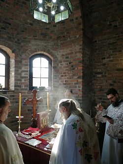 Литургија Сунчана река