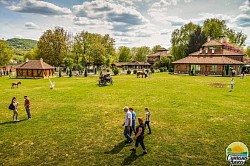 Етно село Сунчана река