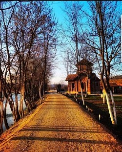 Црква Сунчана река