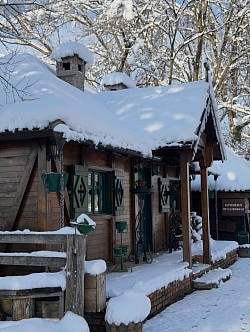 Васкрс 12. април 2026. у храму Сретења Господњег Сунчана река